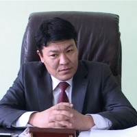 Пернебек Асанов, мектеп директоры