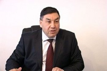 Низамиддин Жамашов,  Еңбекші аудандық сотының төрағасы: 