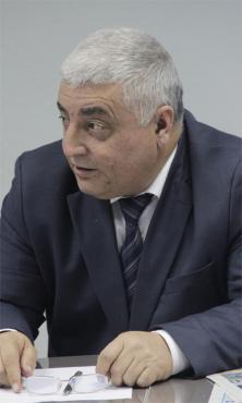 Бахадыр НҰРАЛИЕВ, №107 мектеп-гимназияның директоры
