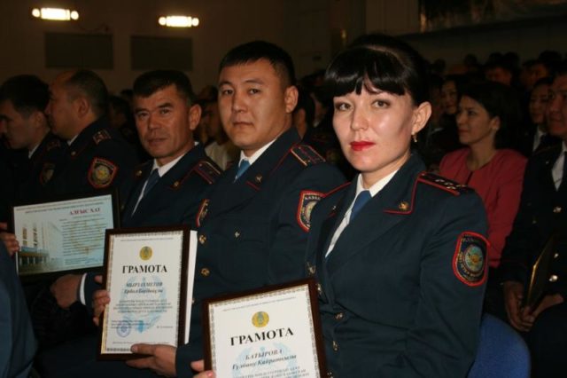 Қазақстанның тұңғыш Президенті күнінде 90 полицей марапатталды
